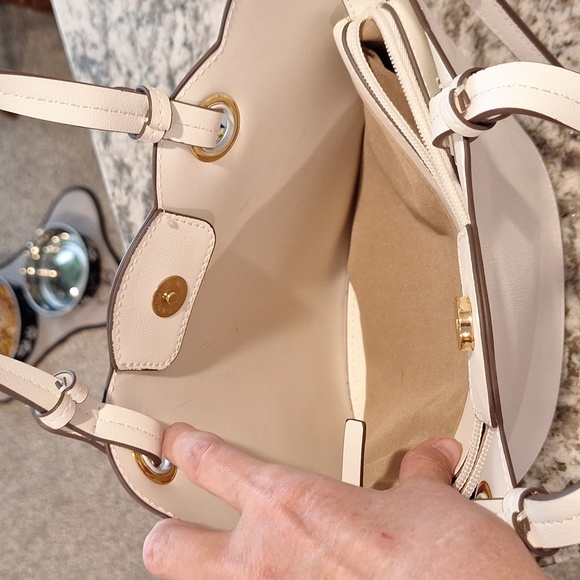 Nanette Lepore Carmella Smooth Convertable Satchel in White Lyst Scalloped White - Picture 7 of 9